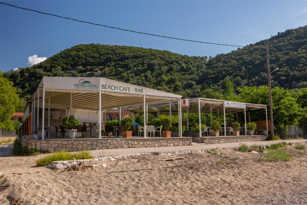 Menes Hotel Geni  Экстерьер фото