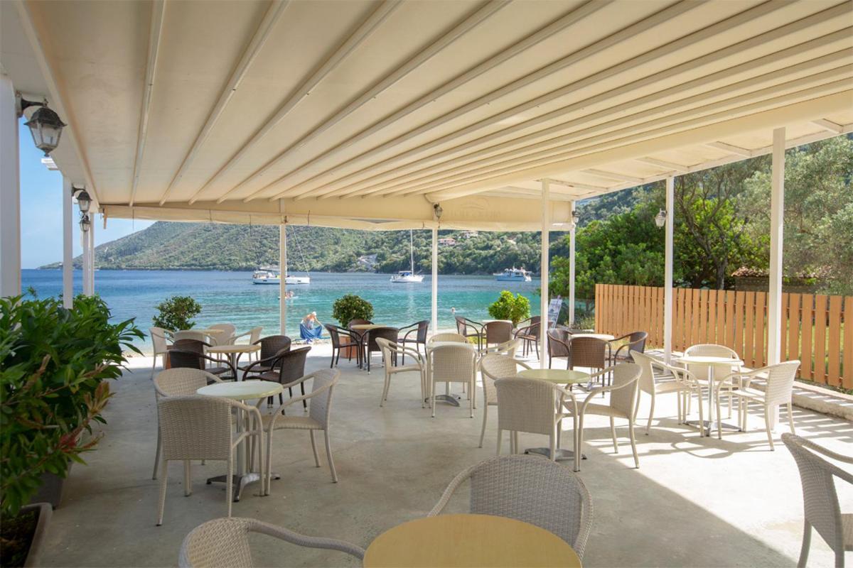 Menes Hotel Geni  Экстерьер фото
